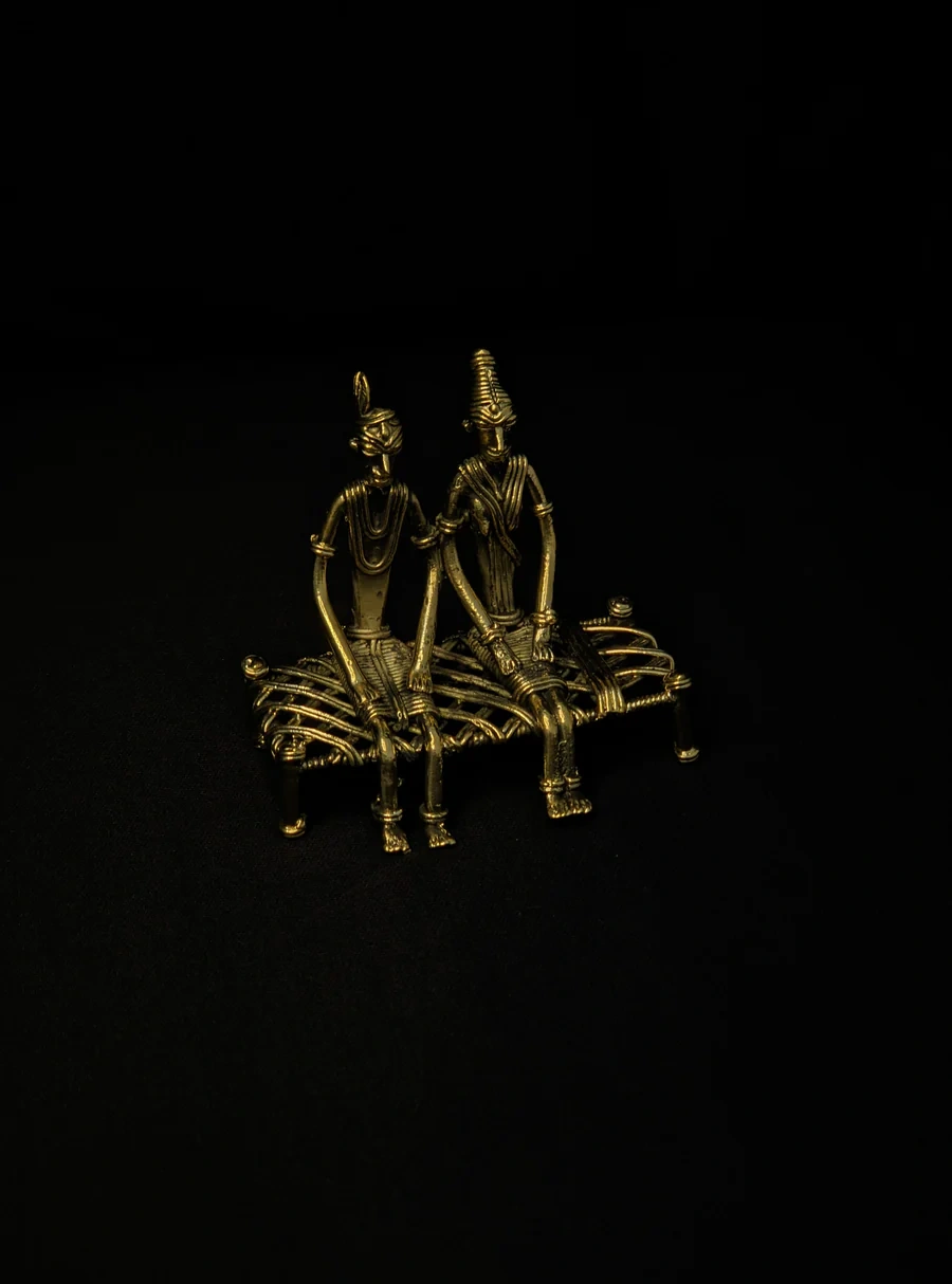 Handmade Dhokra Tribal Couple Sitting on Bed-2