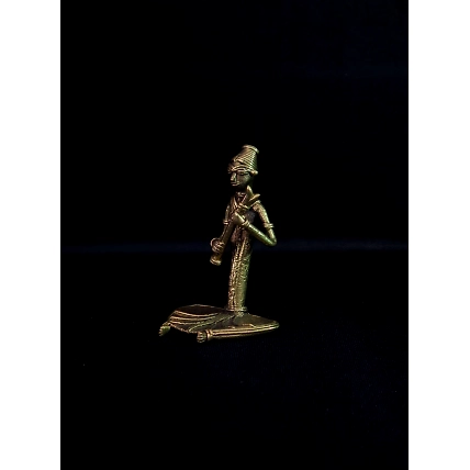 Dhokra -Siting Musician with Flute-2