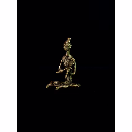 Dhokra - Siting Musician (Gong)-2