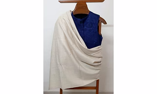 Hand Spun and hand woven Pashmina Shawl