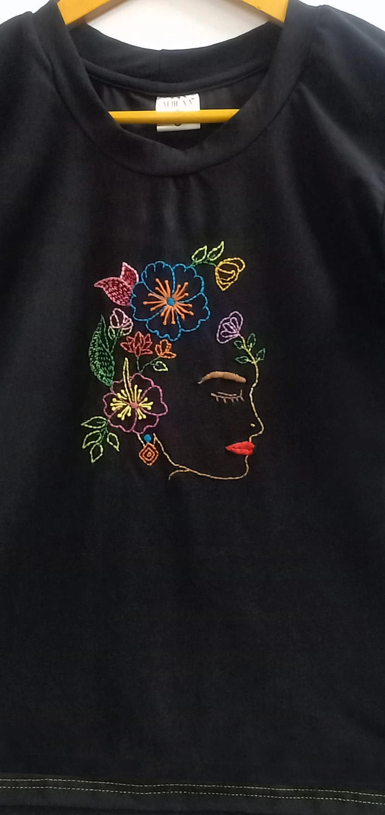 Hand Embroidery Women's Tops-4