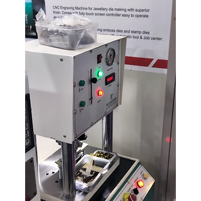 HIGH SPEED DIE CUTTING MACHINE-4