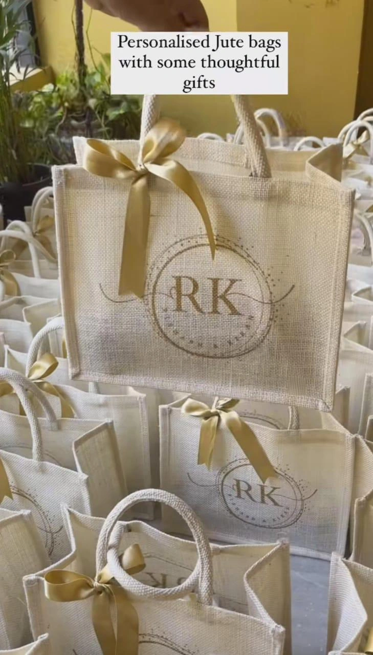 Personalized Jute Bags with Some Thoughtful Gifts-12506798