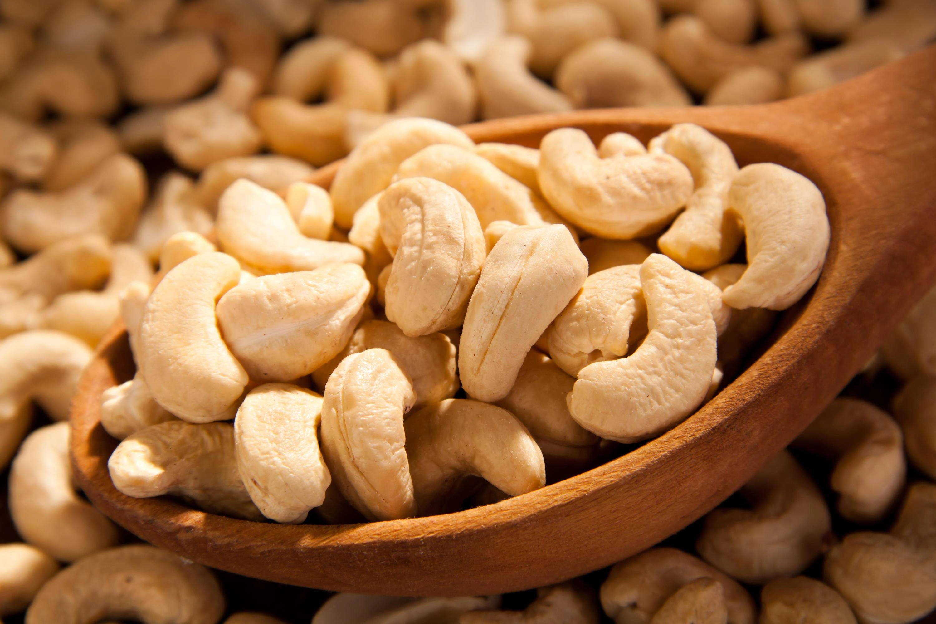 Cashew Nuts  W450-500g-1