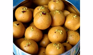 Besan Ghee Ladoos
