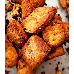 Ghee Shakarpare (Available only in Delhi NCR)