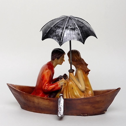 VIVARS HOME Resin Romantic Boat Couple Showpiece for Valentine-4