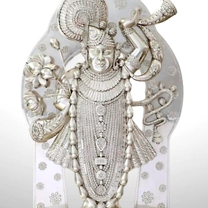 Artisan-Crafted Lord Shrinath Ji Statue in Wood with Silver Cladding – Elegant Divine Décor
