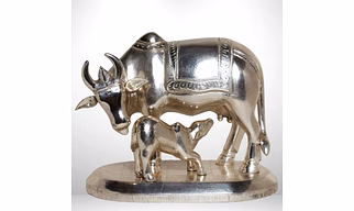 Handcrafted Kamdhenu Cow and Calf – Wooden Idol with Silver Cladding