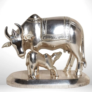 Handcrafted Kamdhenu Cow and Calf – Wooden Idol with Silver Cladding