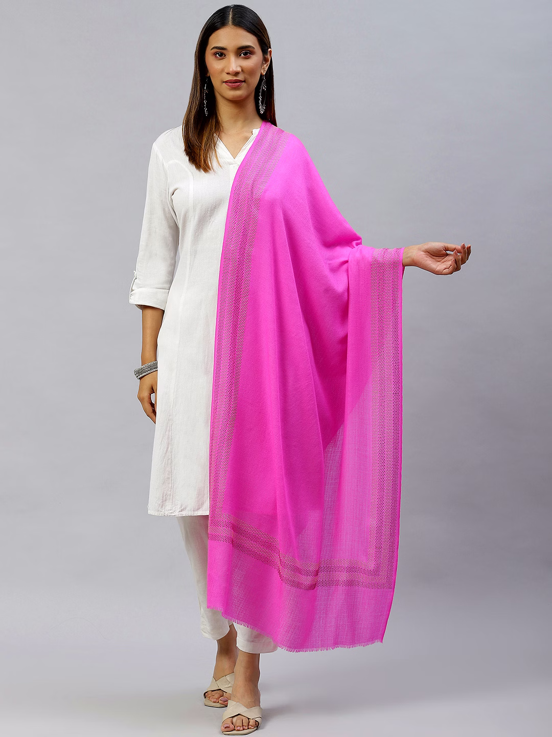 Pink shawl with swarovski crystals border pattern image 2