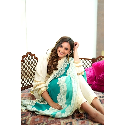 Turquoise Blue Ombre with Lace Fine Wool Shawl-4