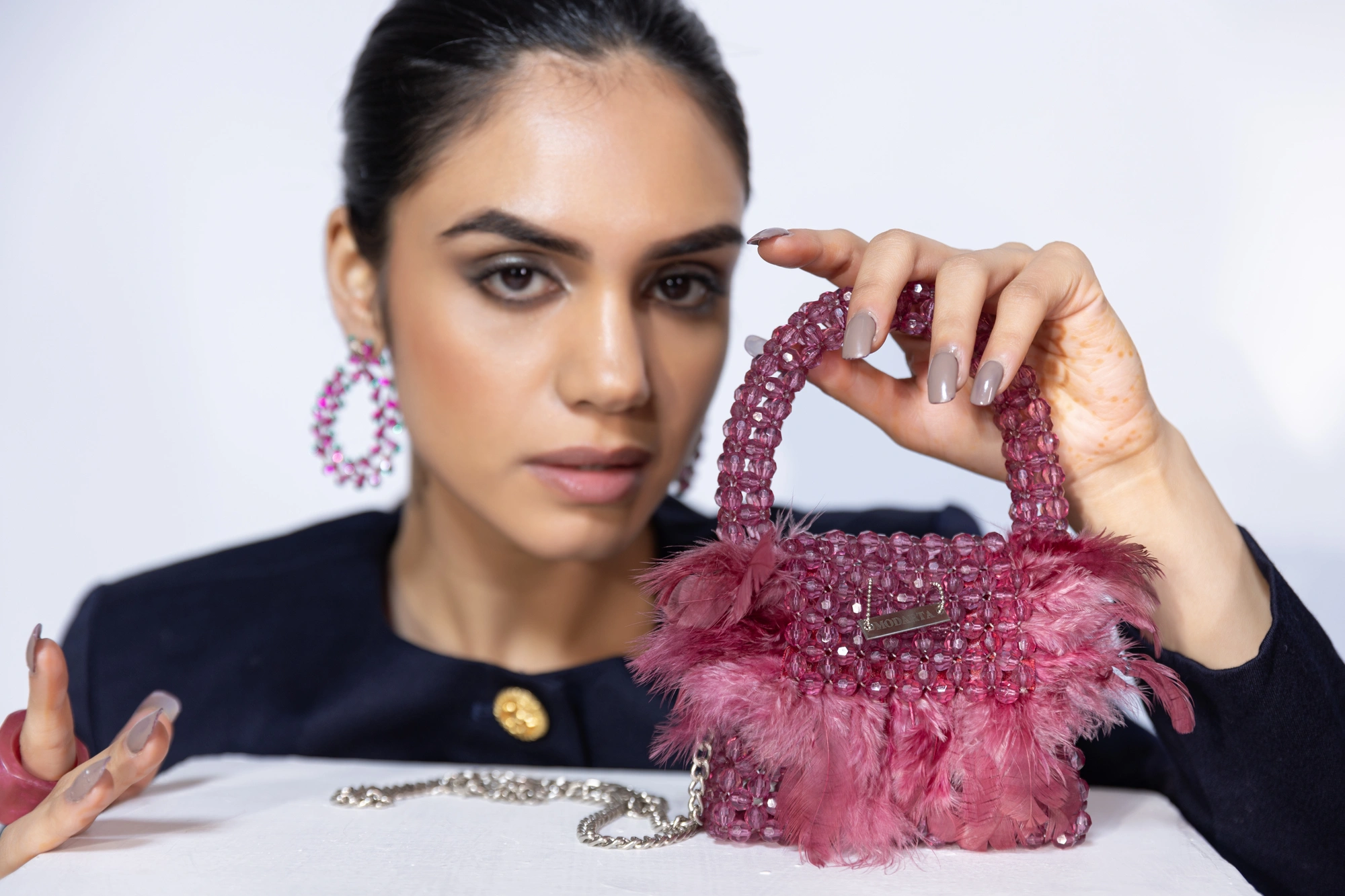 Pink Purse : Embrace Elegance with Exquisite Fur Bag-2