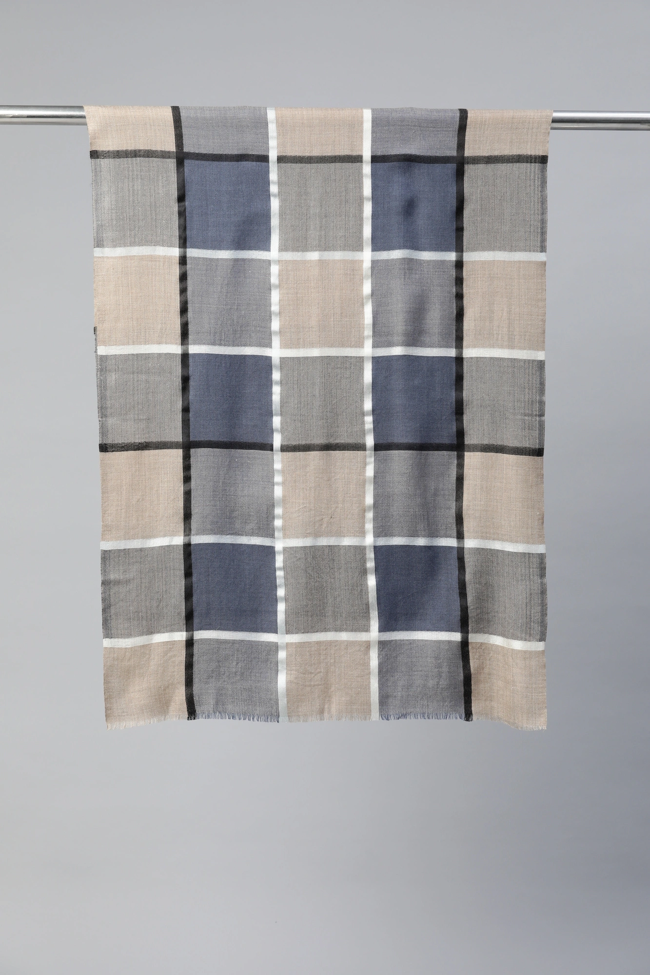 Grey Checks Men's Shawl-4