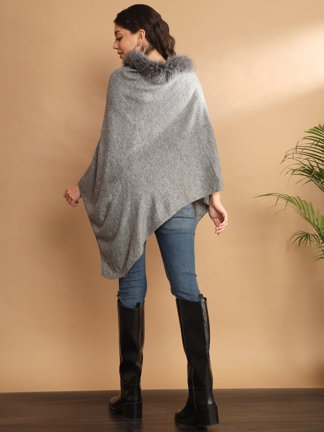 Grey Woolen Poncho an ideal winter poncho with fur-4