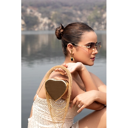 Heart Shaped Clutch- Ideal Golden Clutch-1