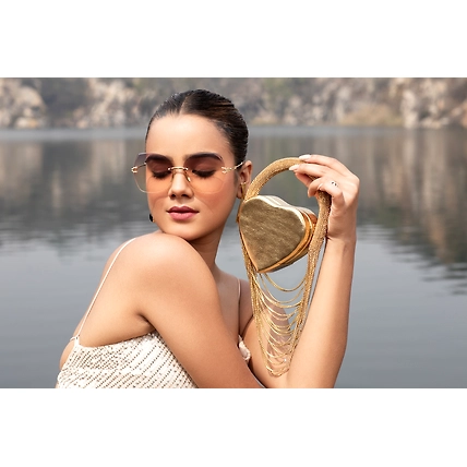 Heart Shaped Clutch- Ideal Golden Clutch-2