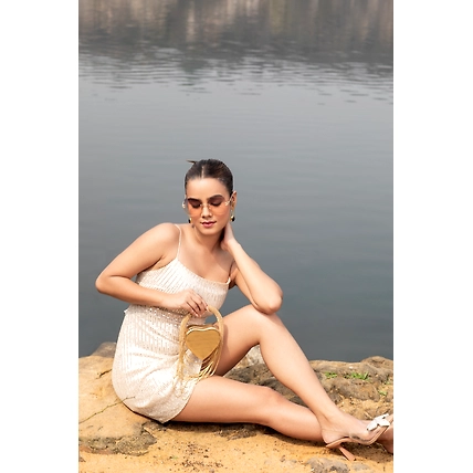 Heart Shaped Clutch- Ideal Golden Clutch-3