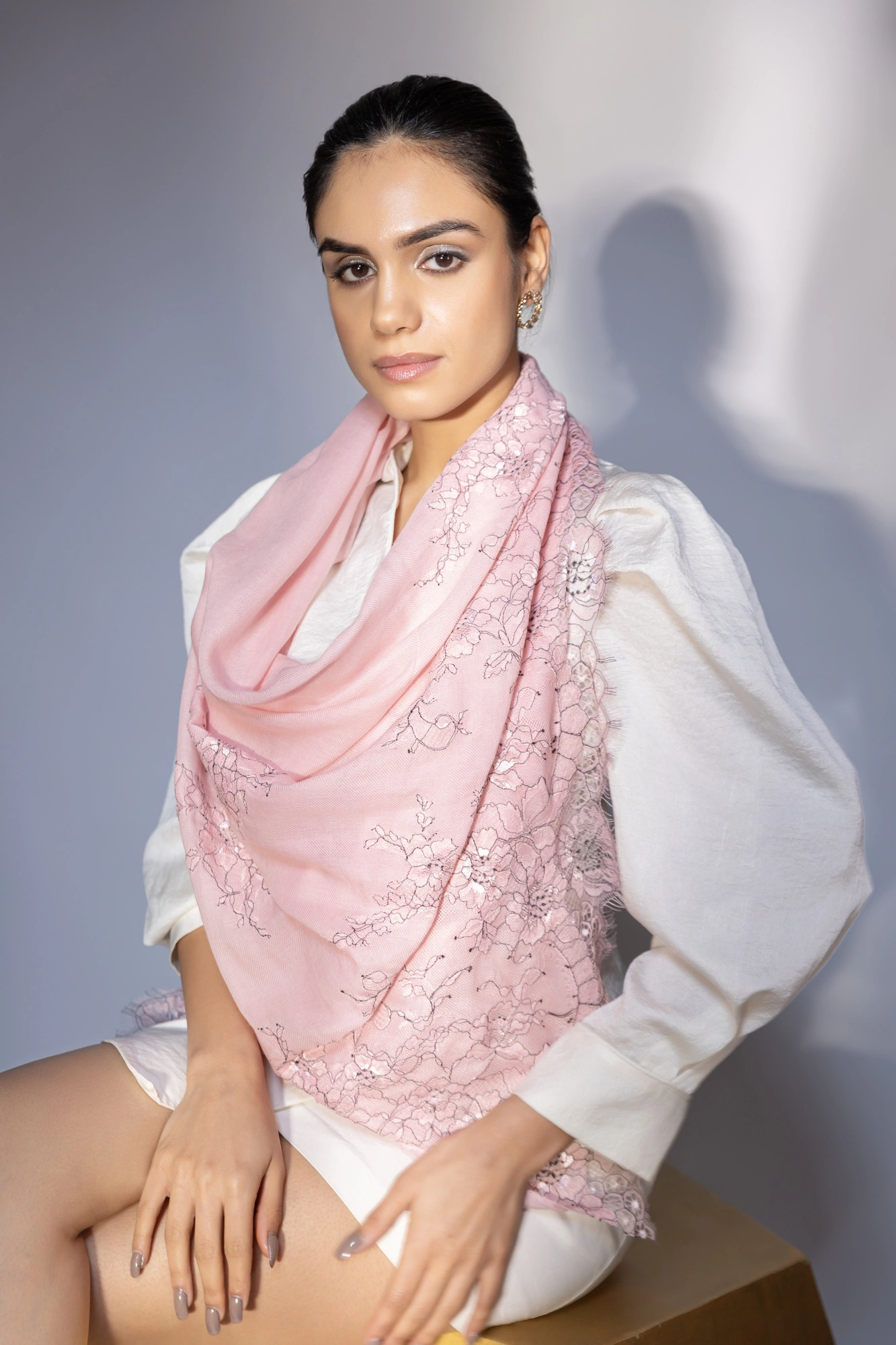 Pink shawl with delicate lace, beautiful women's winter shawl-1