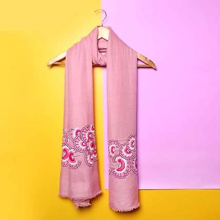 Baby Pink Shawl 100% Pure Pashmina Shawl, hand embroidery shawl with floral artwork pattern, kashmiri shawls online-MOD-PP-PI-WFLORAL