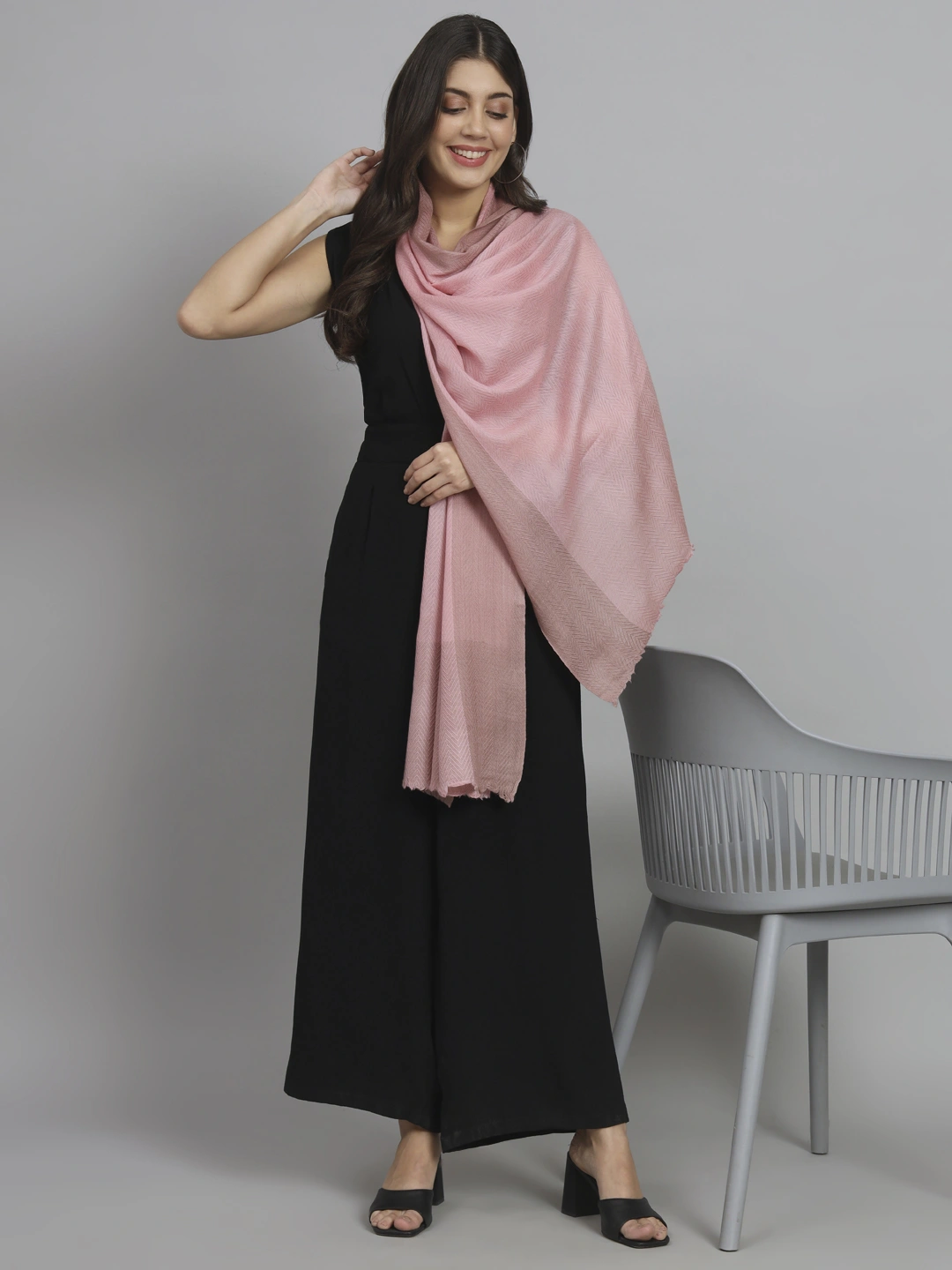 Pink Shawl Online with beautiful weave-1