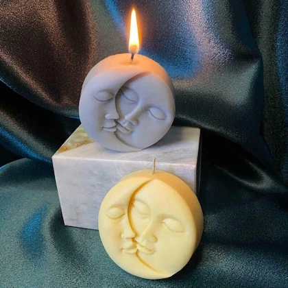 Handcrafted Moon-Faced Scented Candles-2