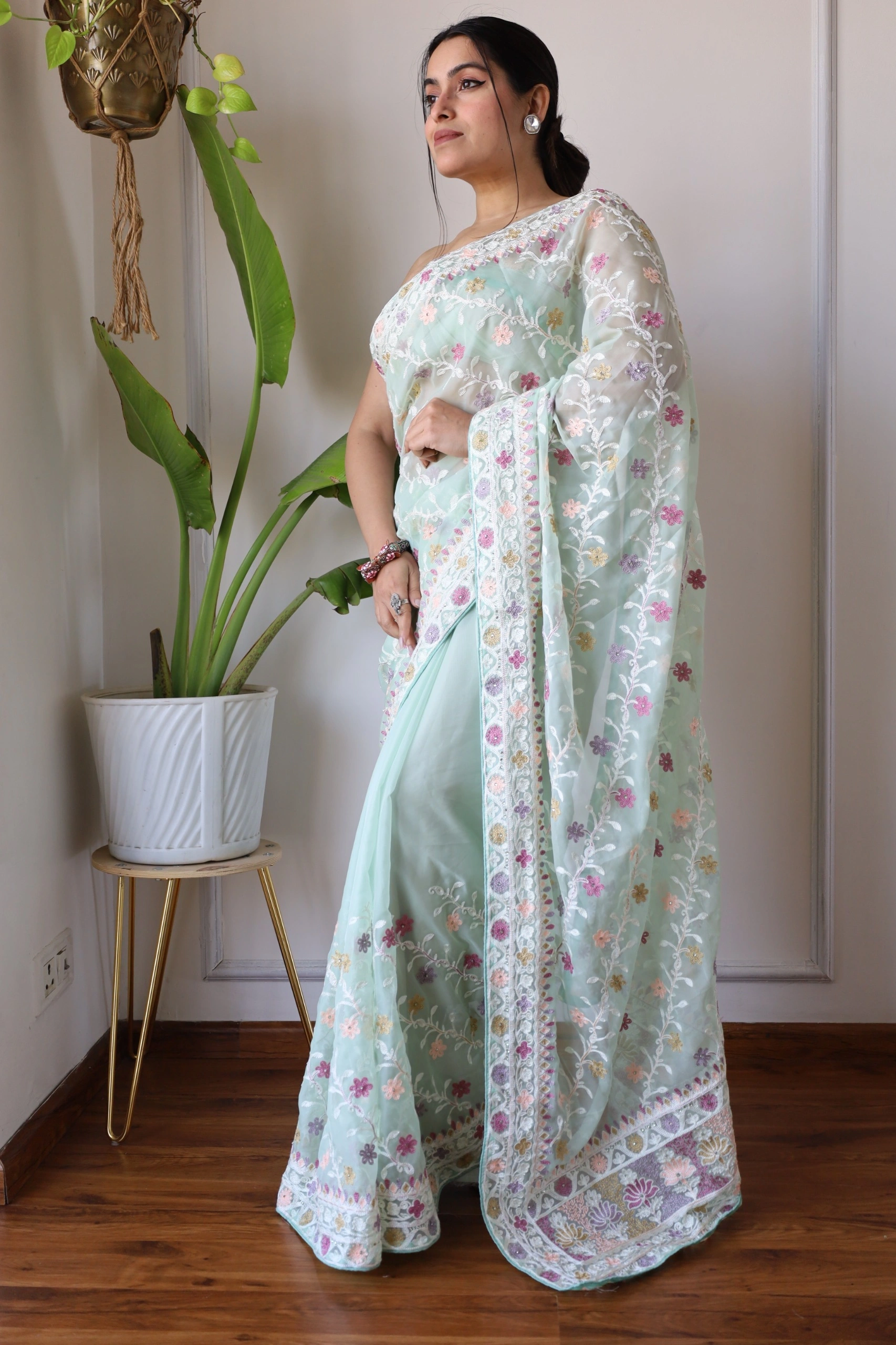 Soft Organza Saree with Diamond Embellishments With Blouse Piecs-Pista-1