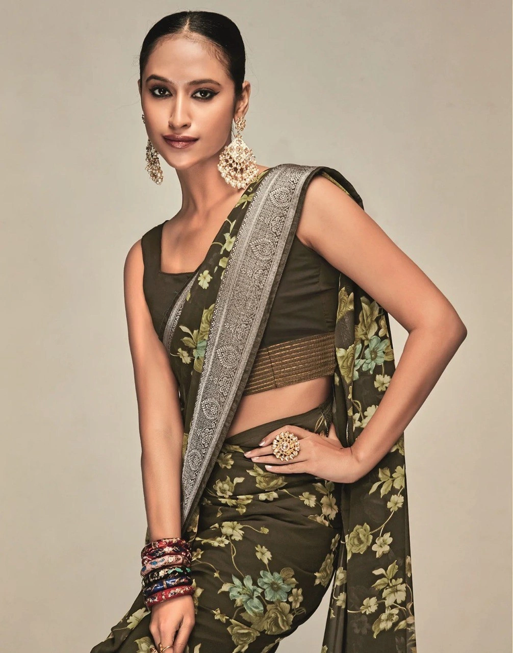 Georgette Saree With Jaquard Lace With Blouse Piecs-Green-1