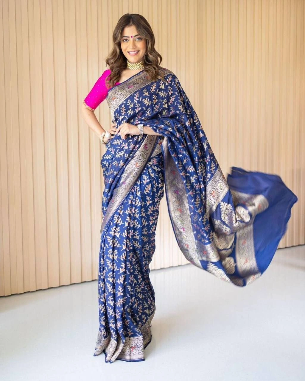 Soft Silk Saree with Golden Jari Work, Jaquard Border &amp; Trendy Pallu-SRI109-Blue