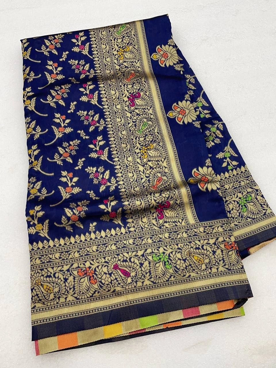 Soft Silk Saree with Golden Jari Work, Jaquard Border &amp; Trendy Pallu-Blue-3