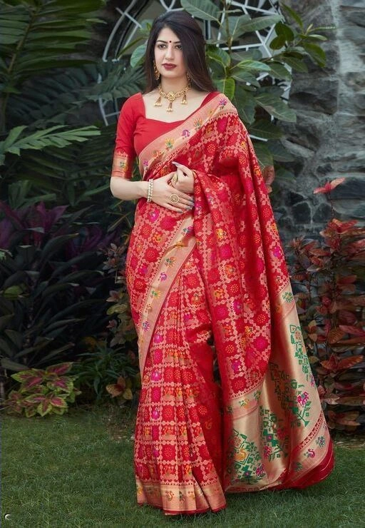 Elegant Jacquard Red Kanjeevaram Silk Saree with Matching Zari Woven Blouse-SRIAishwarya-Red