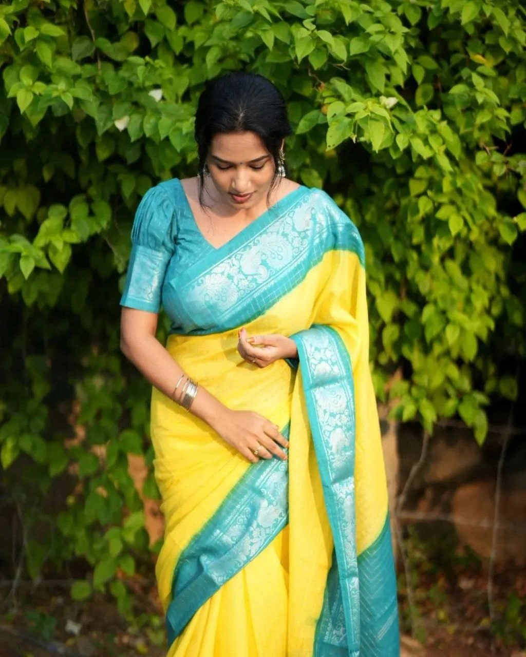 Soft Silk Golden Jari Saree - Trendy, Lightweight &amp; Grand Celebration Wear-SRIAlankar-LemonYellow