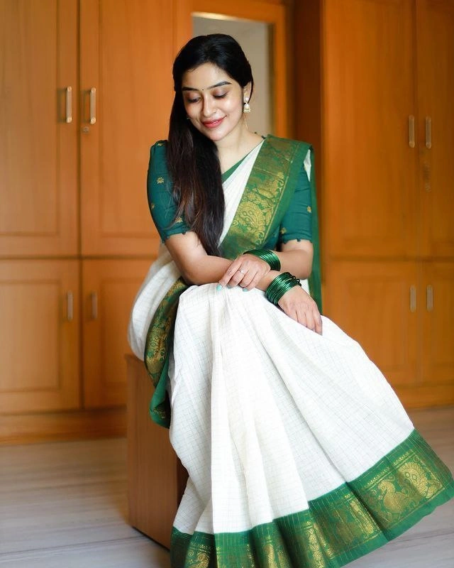 Soft Silk Golden Jari Saree - Trendy, Lightweight &amp; Grand Celebration Wear-SRIAlankar-Green