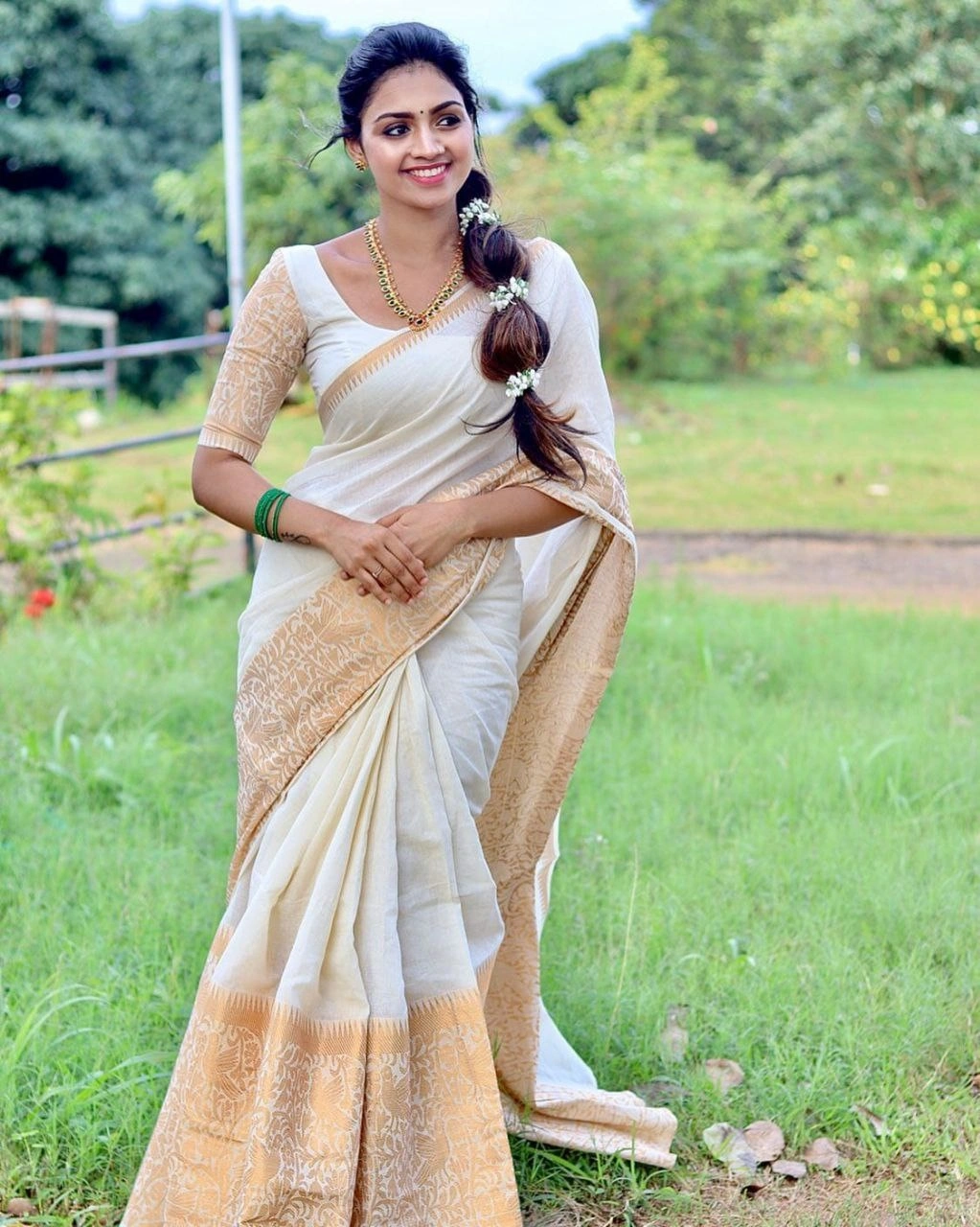 Soft Lichi Silk Saree with Golden Jari, Heavy Jaquard Border, Rich Pallu &amp; Blouse Piece-White-1