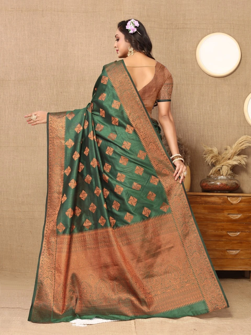 Soft Katan Silk Saree with Copper Zari Weaving Design and Rich Zari Pallu-Green-3