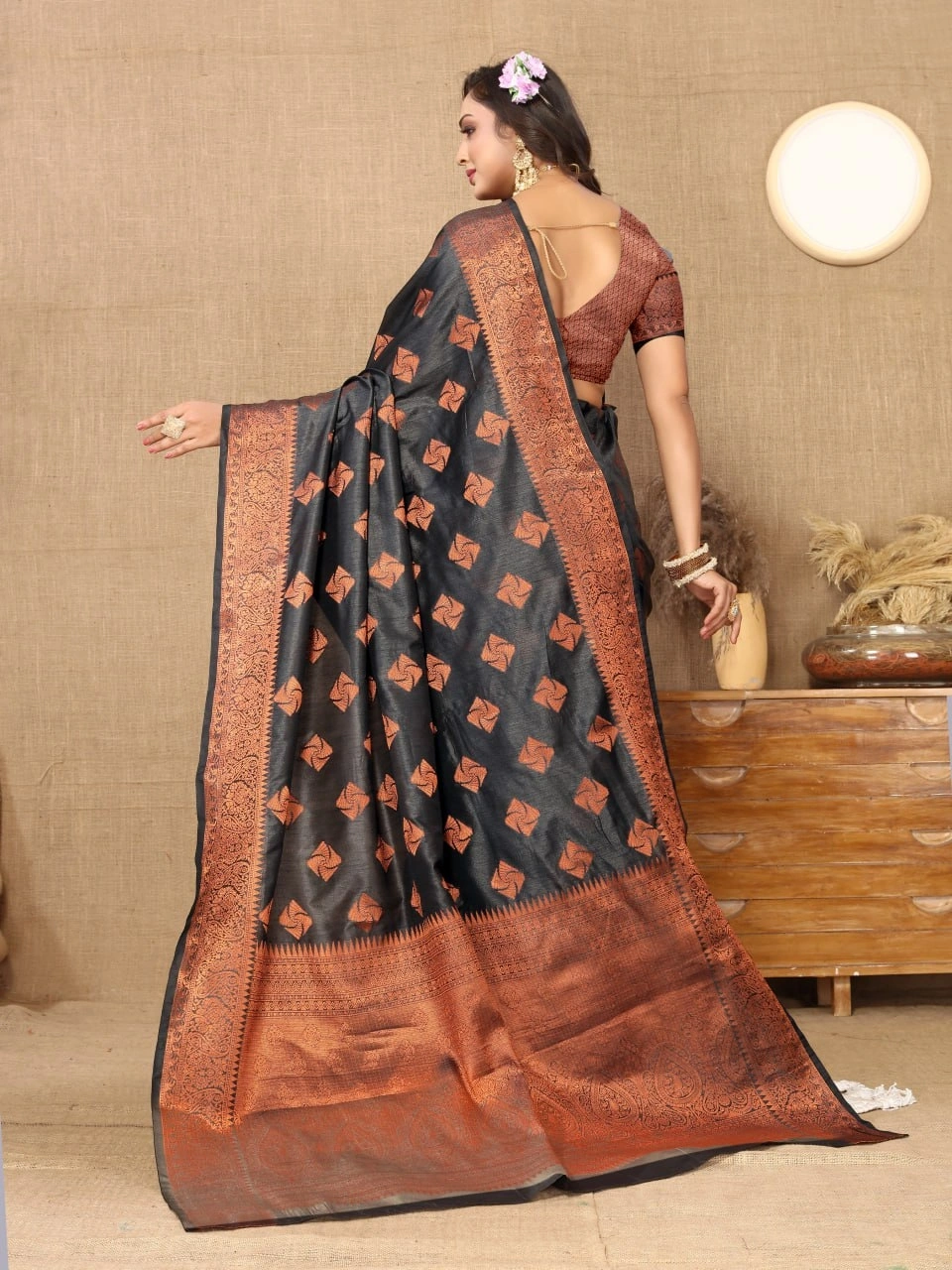 Soft Katan Silk Saree with Copper Zari Weaving Design and Rich Zari Pallu-Black-3