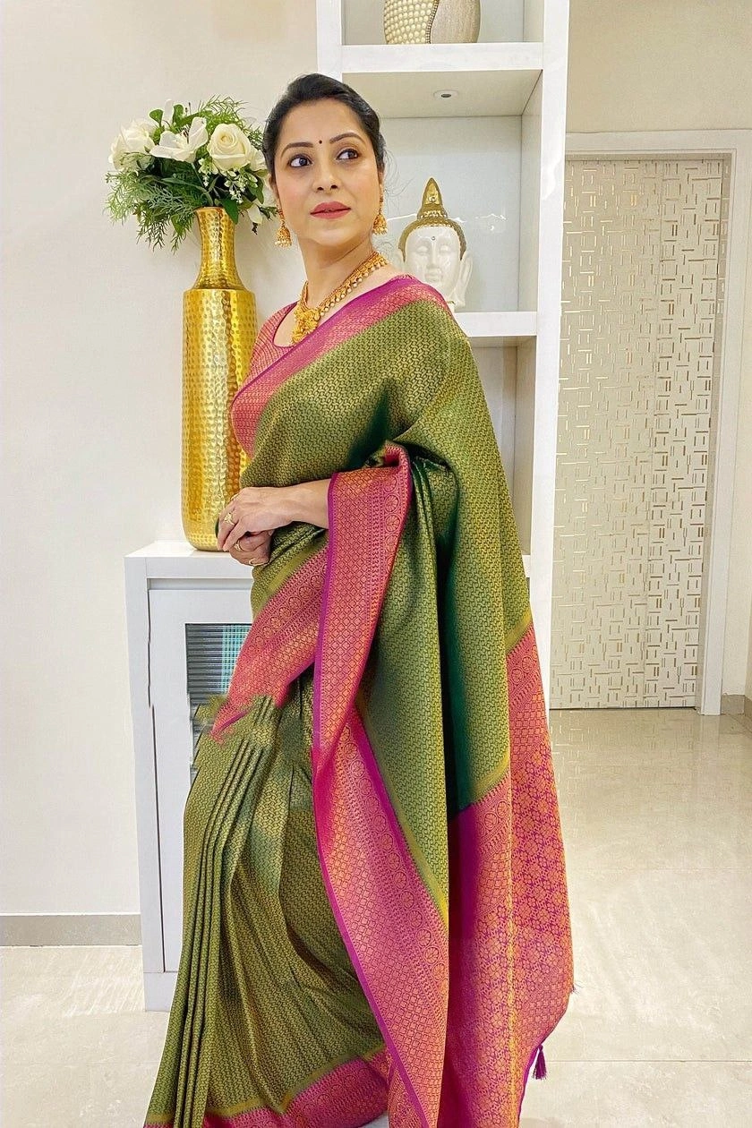 Soft Silk Saree with Copper Jari Work, Rich Design, and Jacquard Border Blouse Piece-Green-3