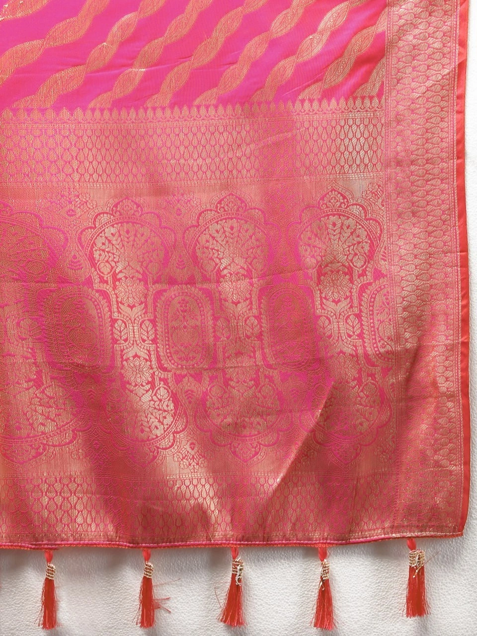 Soft Silk Saree with Gold Zari Lehriya, Rich Meenakari Weaving &amp; Tassel Pallu, Silk Blouse-Pink-4