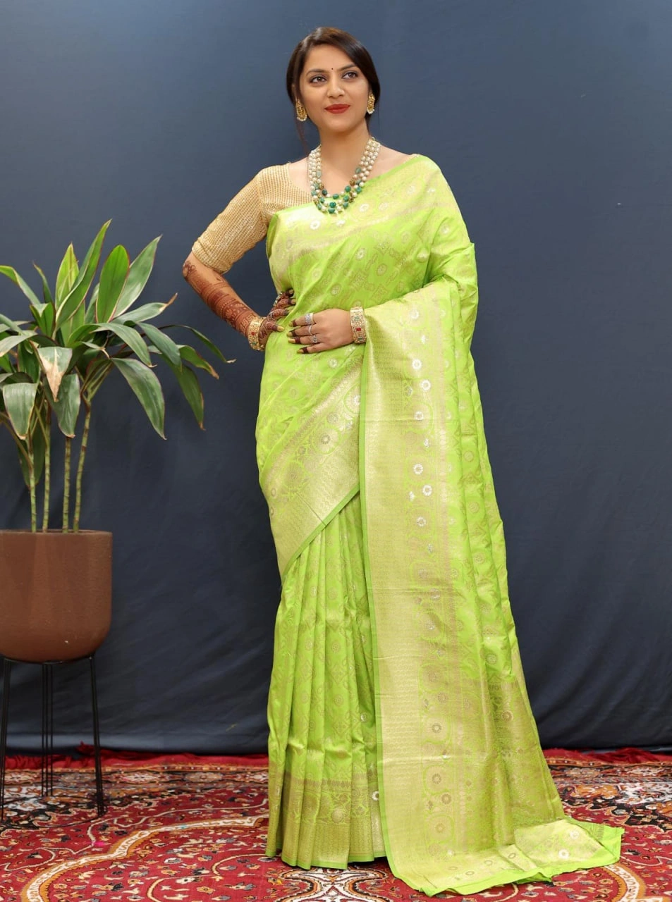 Pure Silk Saree with Gold Jari Weaving Blouse Included-Pista-2