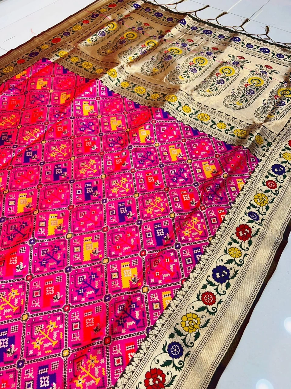 Exquisite Handloom Patola Silk Saree with Gold Jari-PCFPatola-Pink