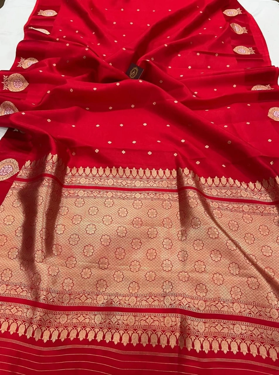 Kanchipuram Pure Silk Handloom Saree with Gold Jari Blouse-Red-4