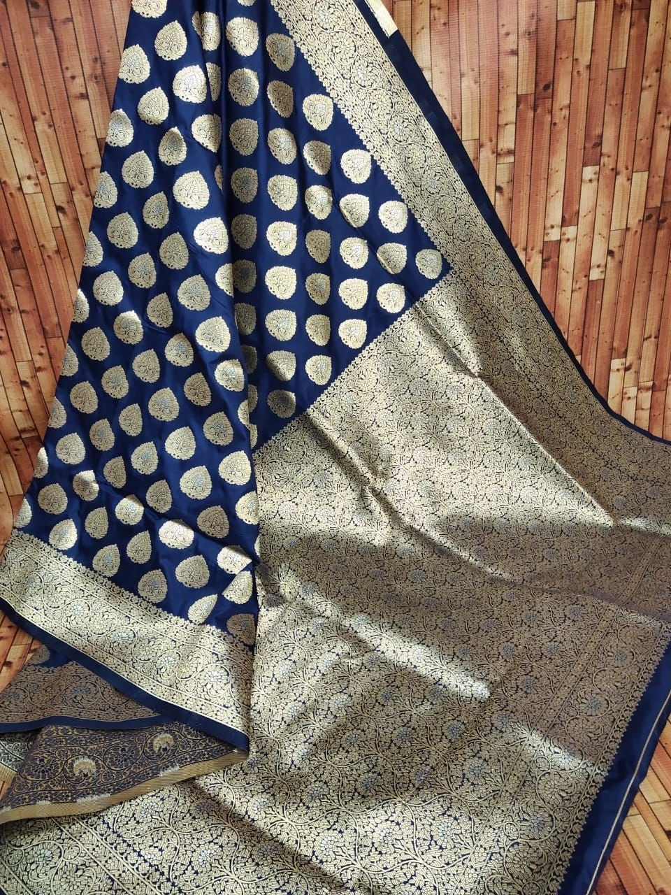 Kanchipuram Pure Silk Handloom Saree with Silver and Gold Jari-PCFTathastu-NavyBlue