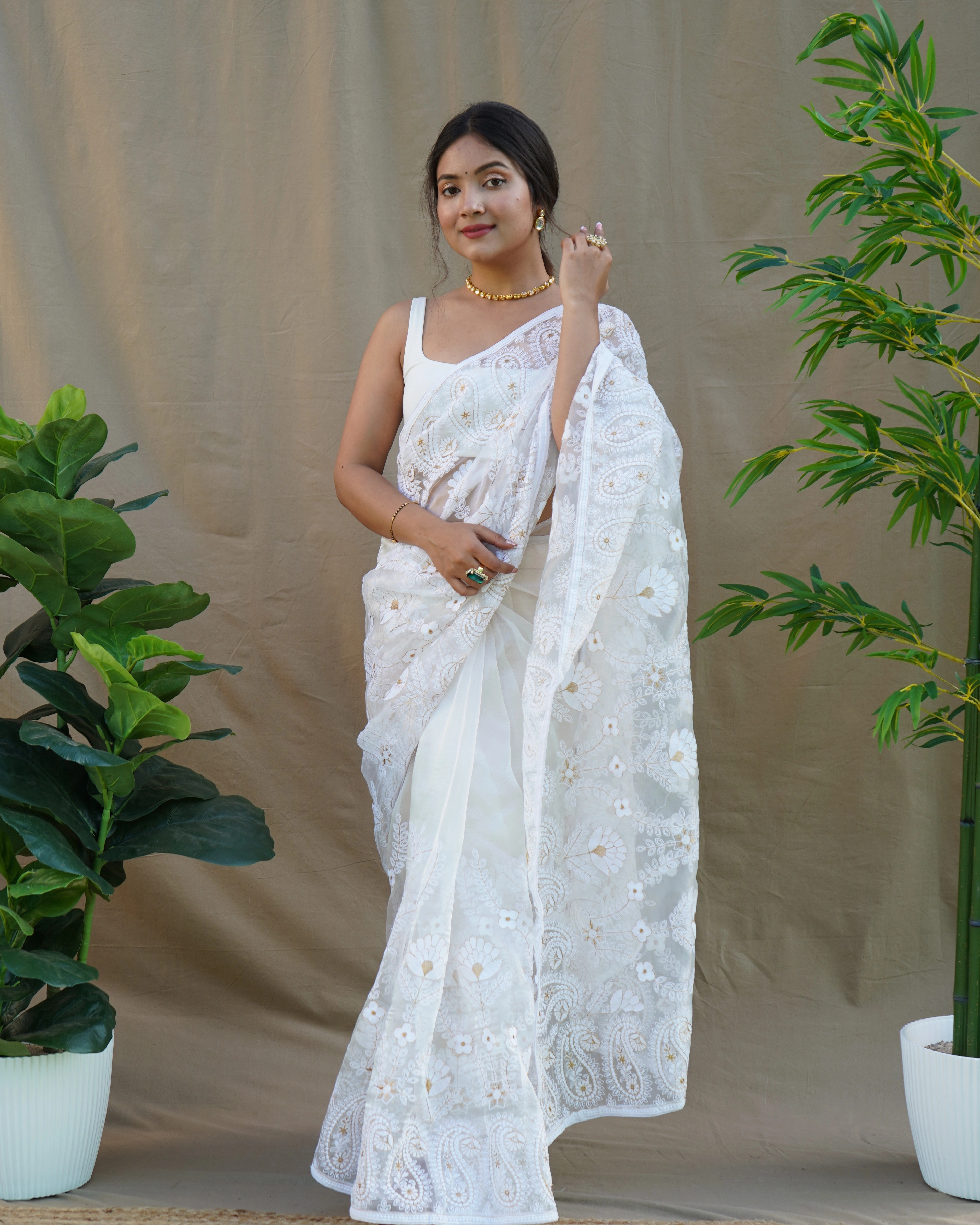 Georgette Brush Printed Foil Lace Border Saree-White-1