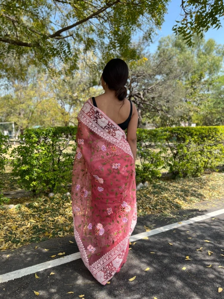 Organza Silk Saree: Exquisite Viscose Threadwork with Chikankari Border-Red-2