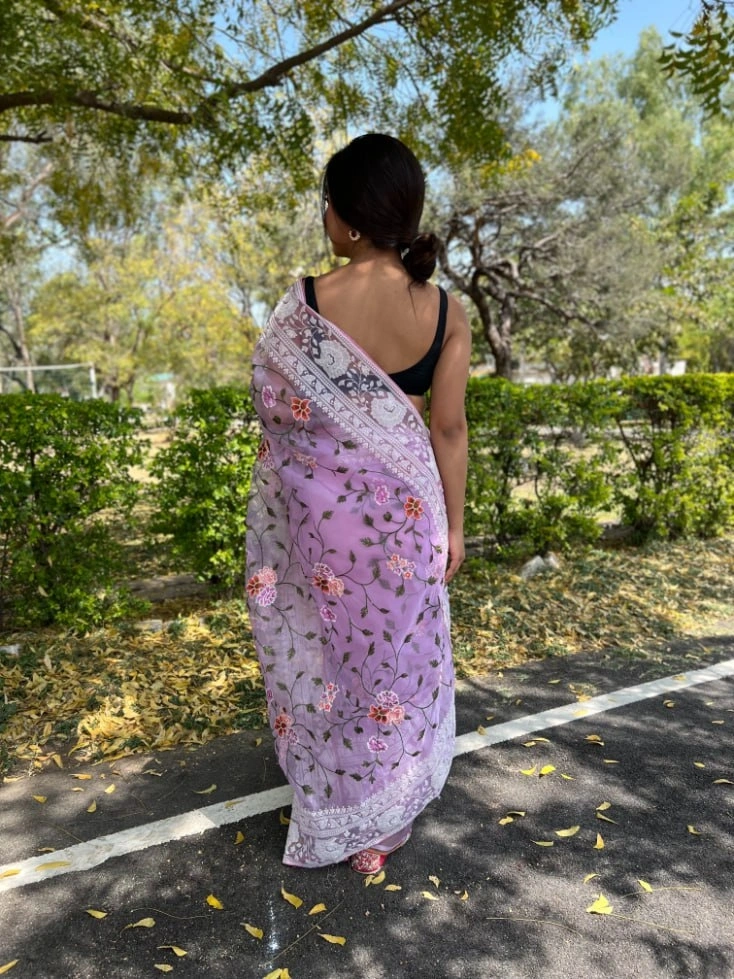 Organza Silk Saree: Exquisite Viscose Threadwork with Chikankari Border-Levender-2