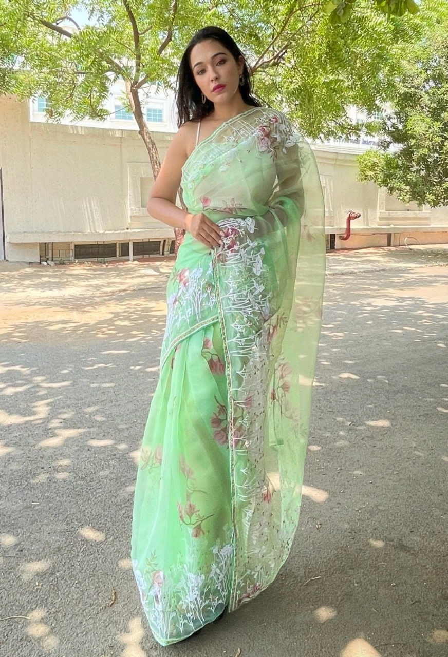 Organza Saree with Embroidery and Piping Details-RVSG-GARDENZARI-Green