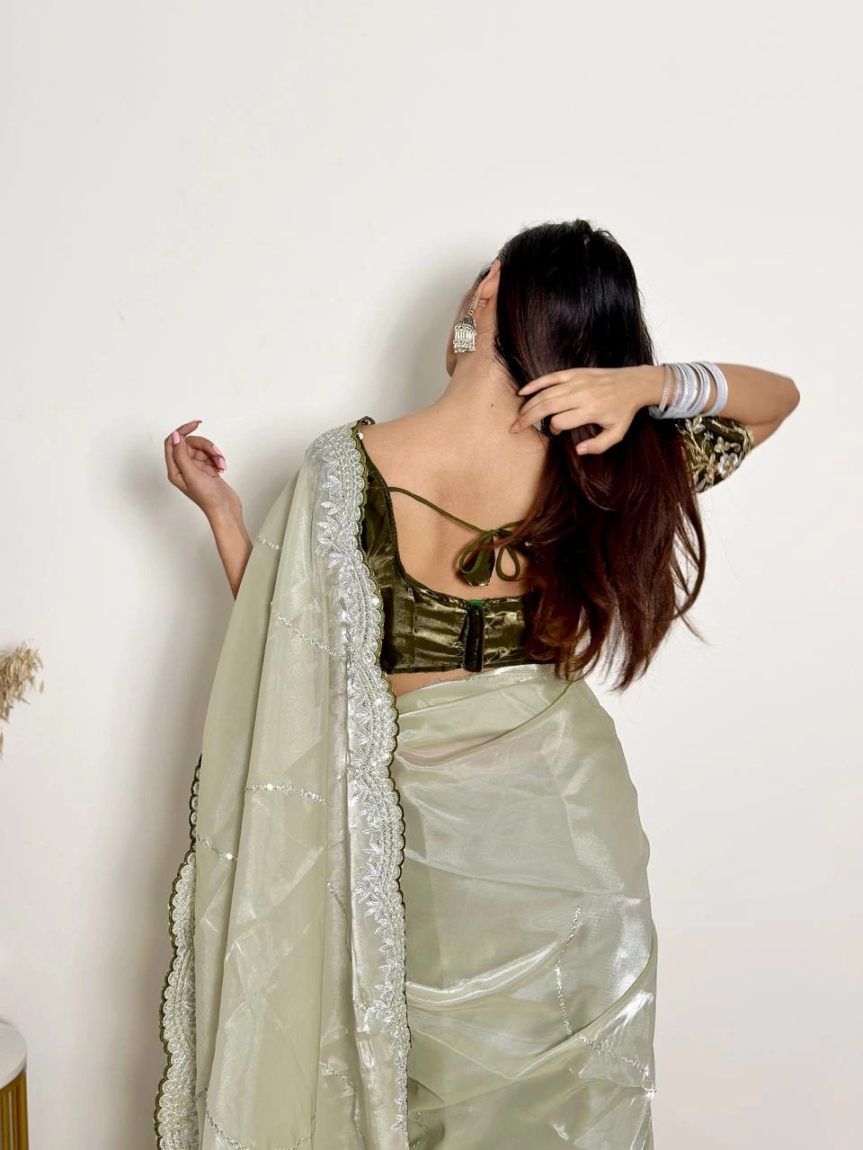 Soft Jimmy Chuu Saree: Exquisite Embroidery, Sequins, and Jari Border-Pista-3