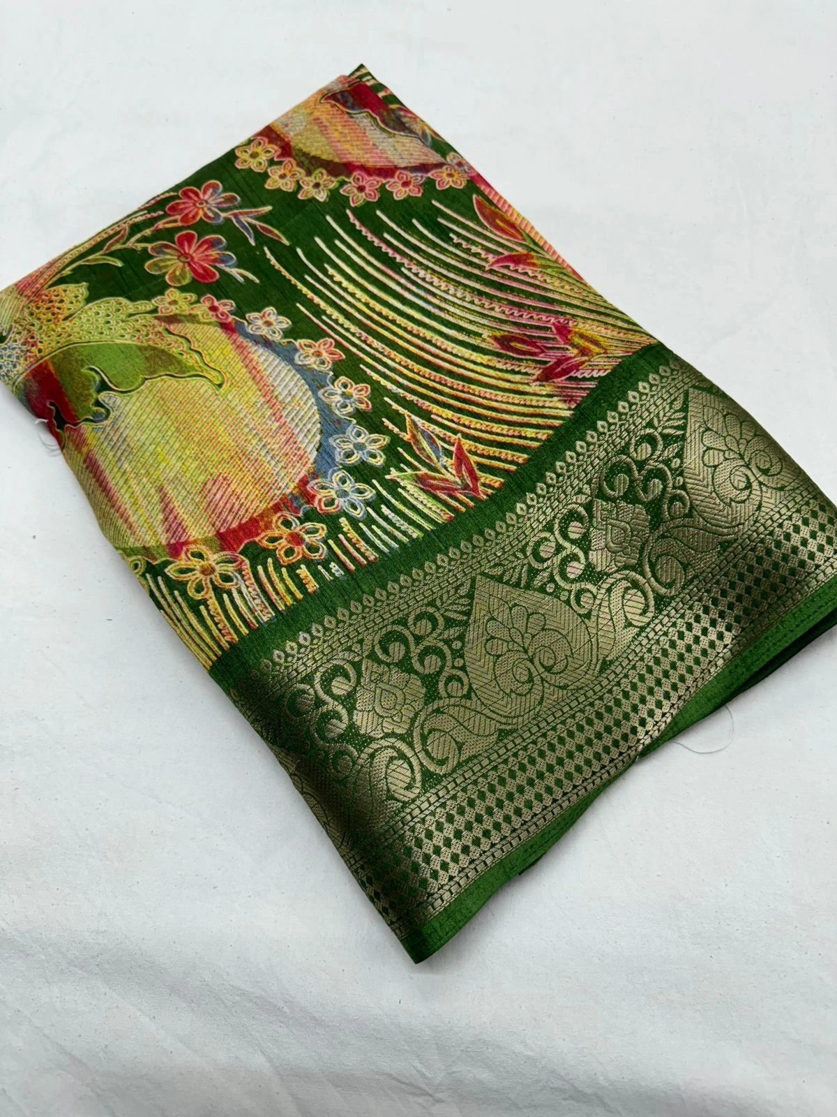 Gorgeous Dola Silk Sarees: Floral Design, Contrast Border &amp; Blouse-JHT-02-A-Green