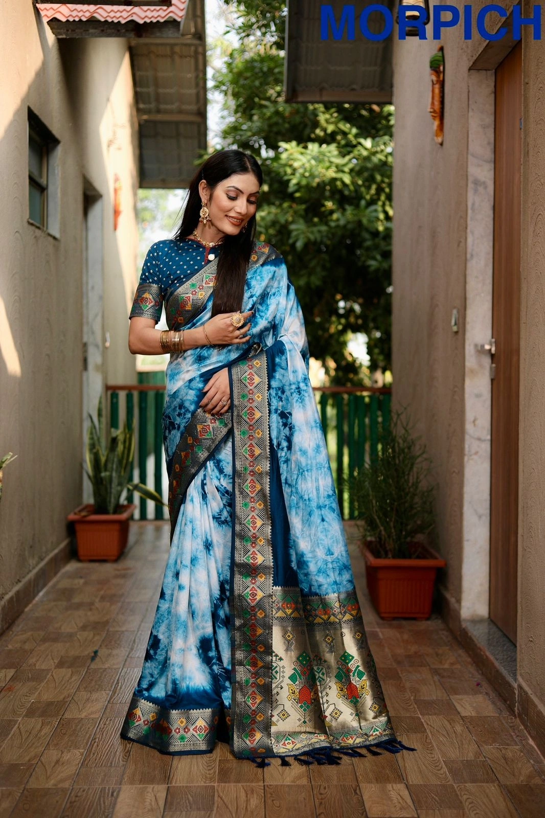 Exquisite Zari and Minakari Weaved Saree with Rich Pallu-VAD-07-SkyBlue