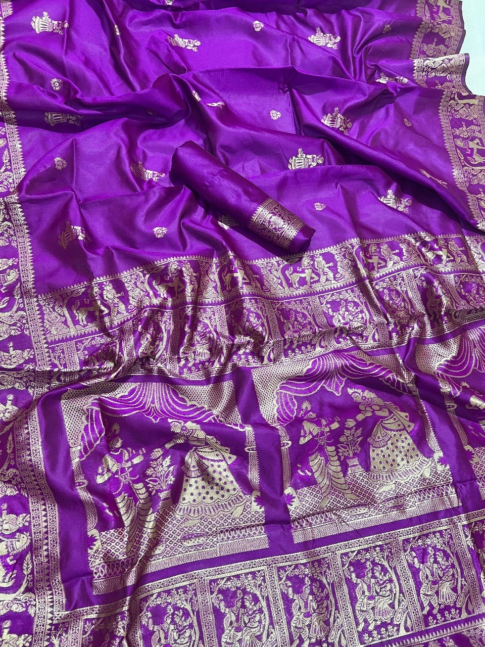 Banarasi Soft Silk Saree: Exquisite Fabric with Jacquard Border-Purple-2